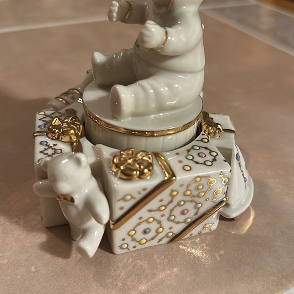 Vintage HOST PICK X’S 2 Babies 1st Christmas LENOX Music Box - Picture 5 of 6